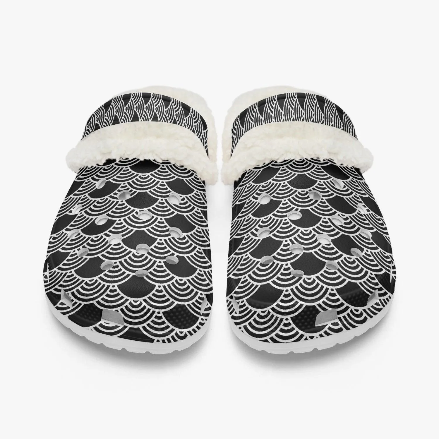 Black Japanese Wave Pattern Winter Clogs