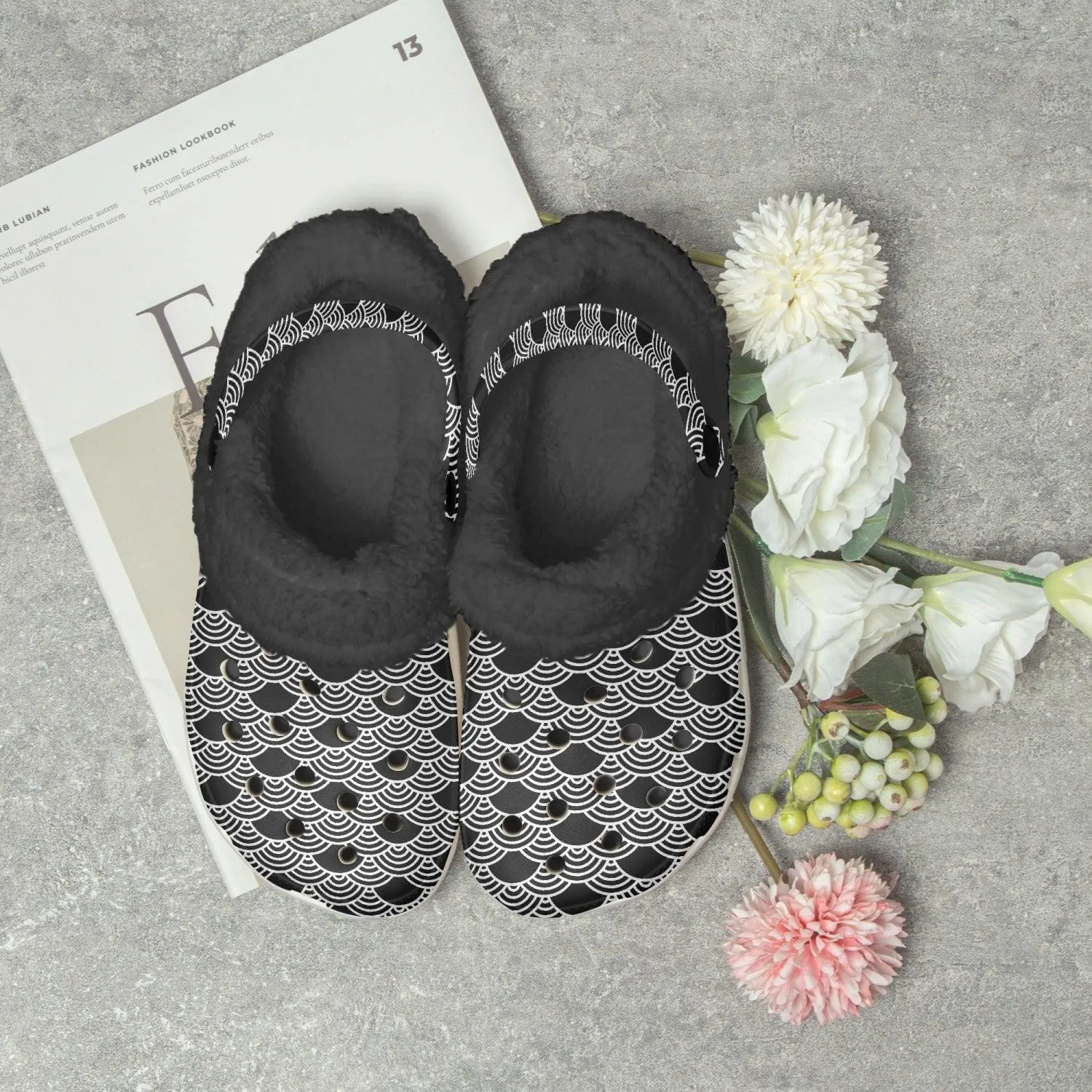 Black Japanese Wave Pattern Winter Clogs