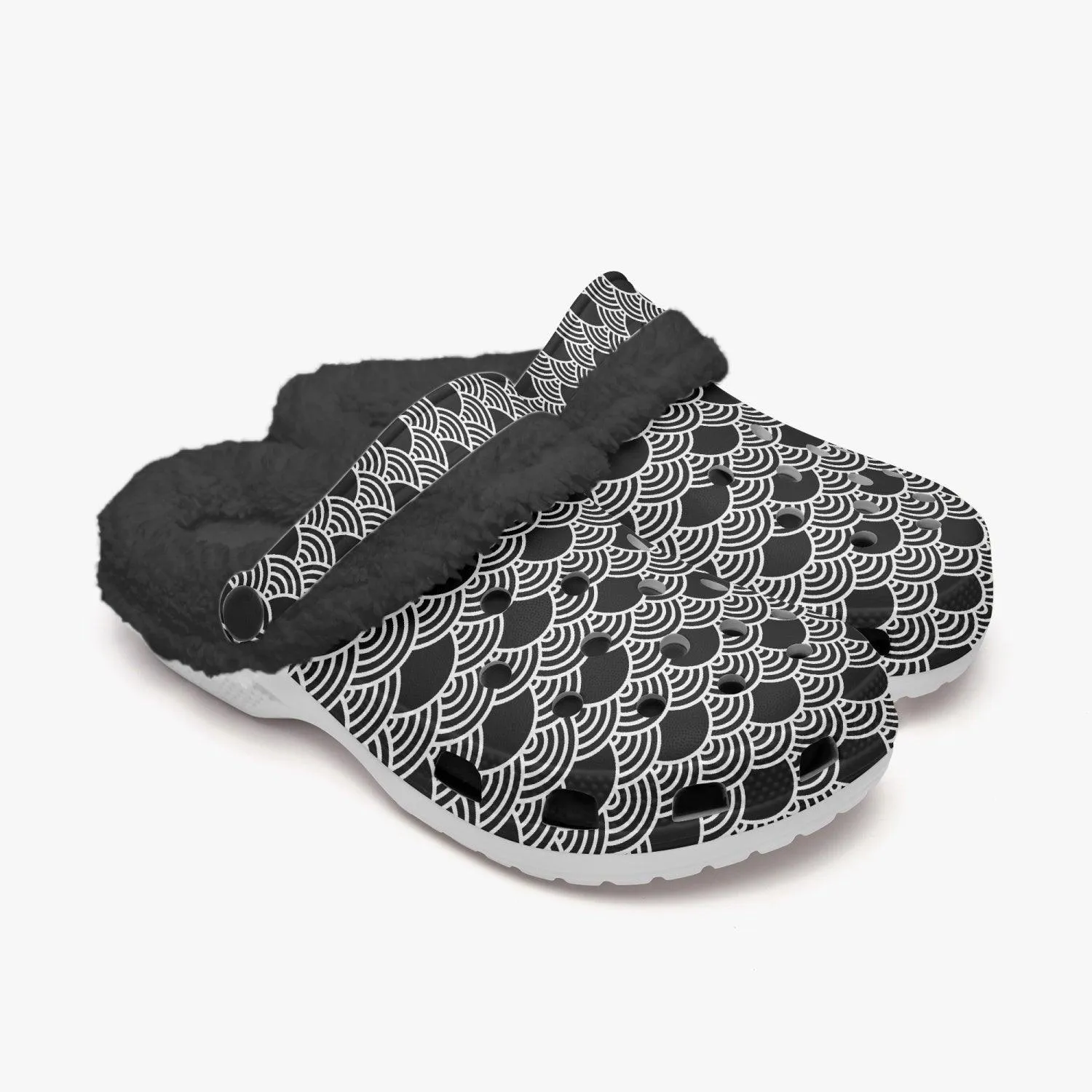 Black Japanese Wave Pattern Winter Clogs