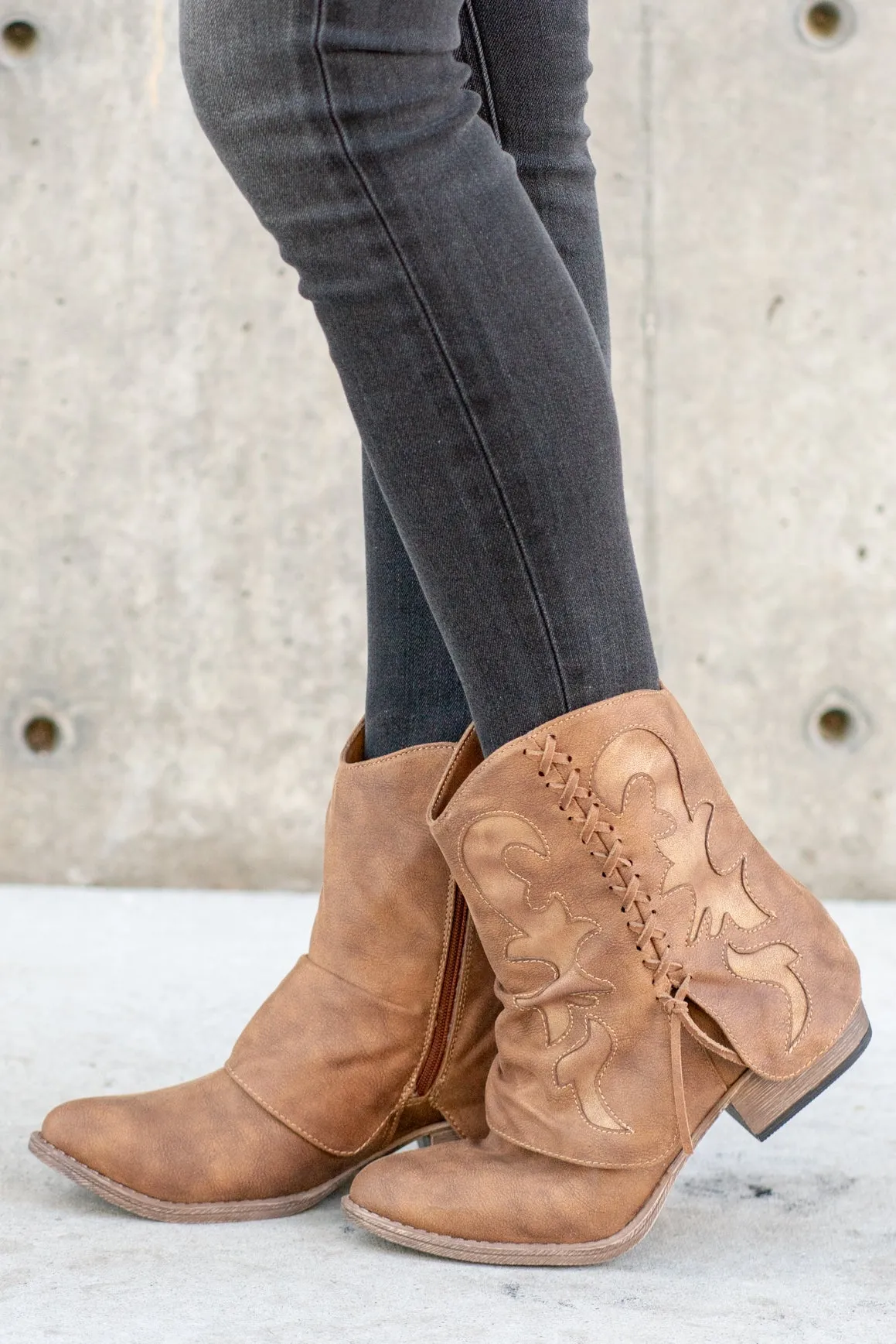 Brillo Side Seam Boots - Tan