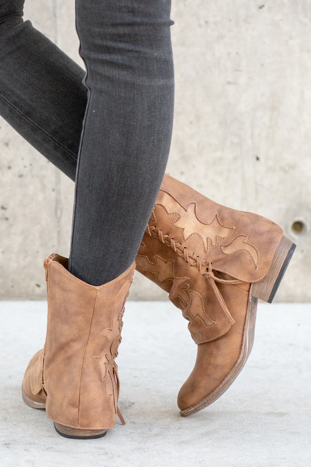 Brillo Side Seam Boots - Tan