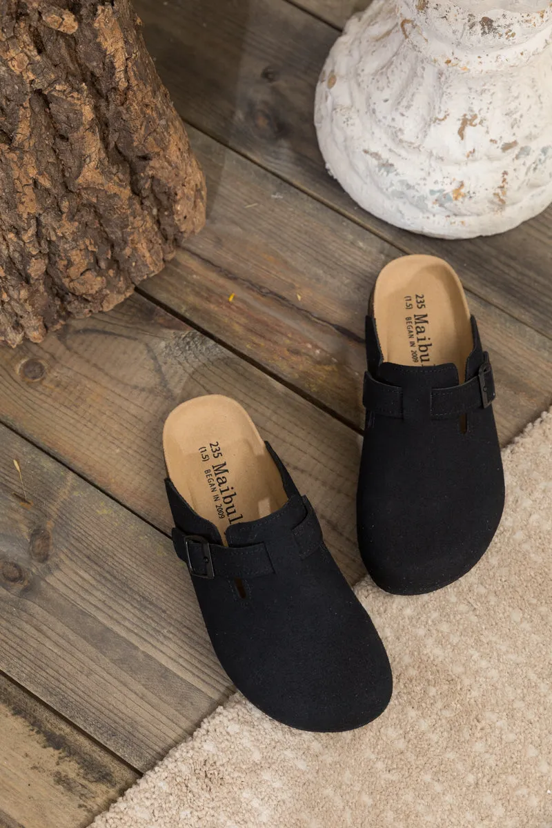 Buckle Suede Classic Black Clogs