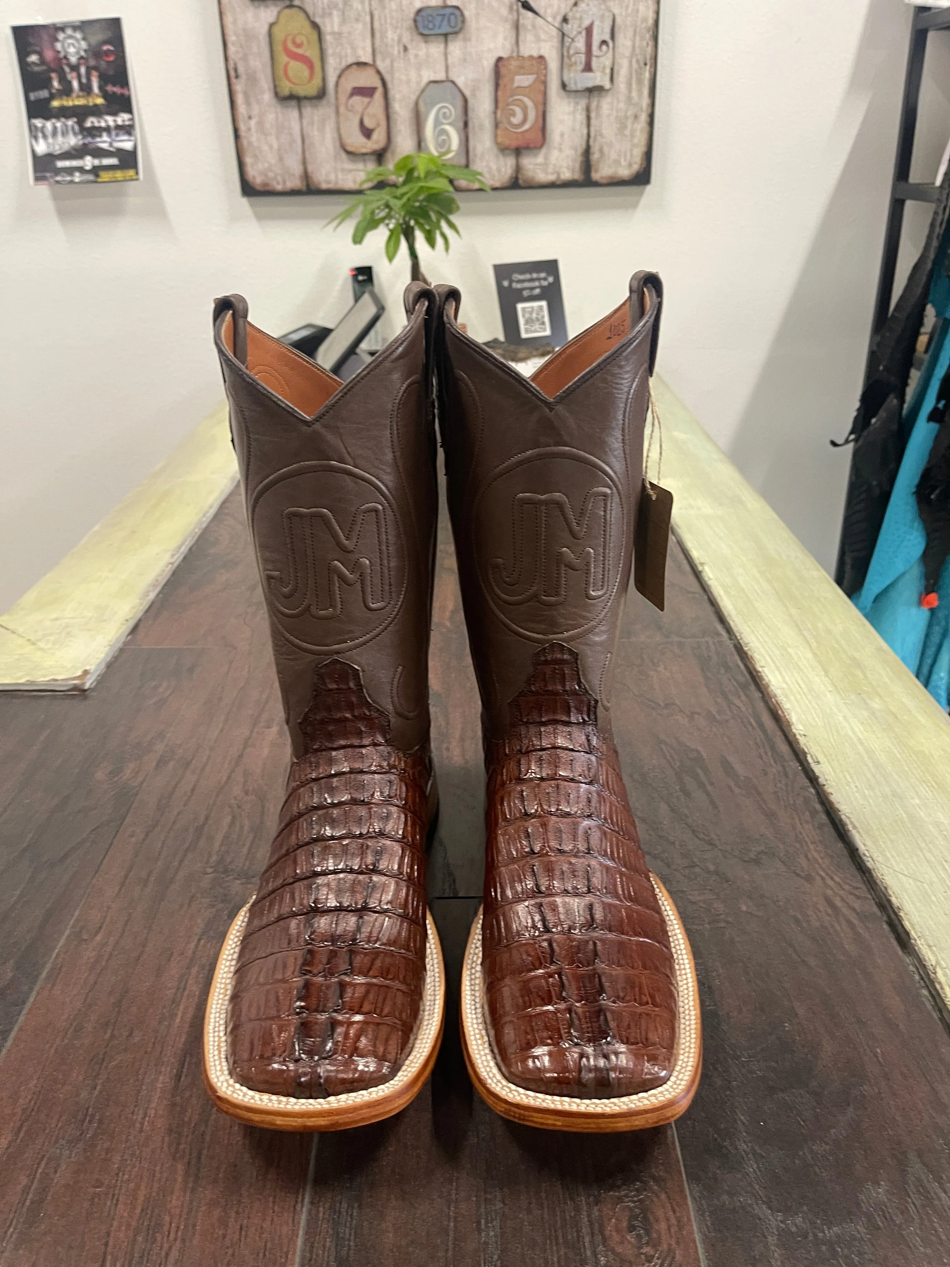 Caiman tail- cigar