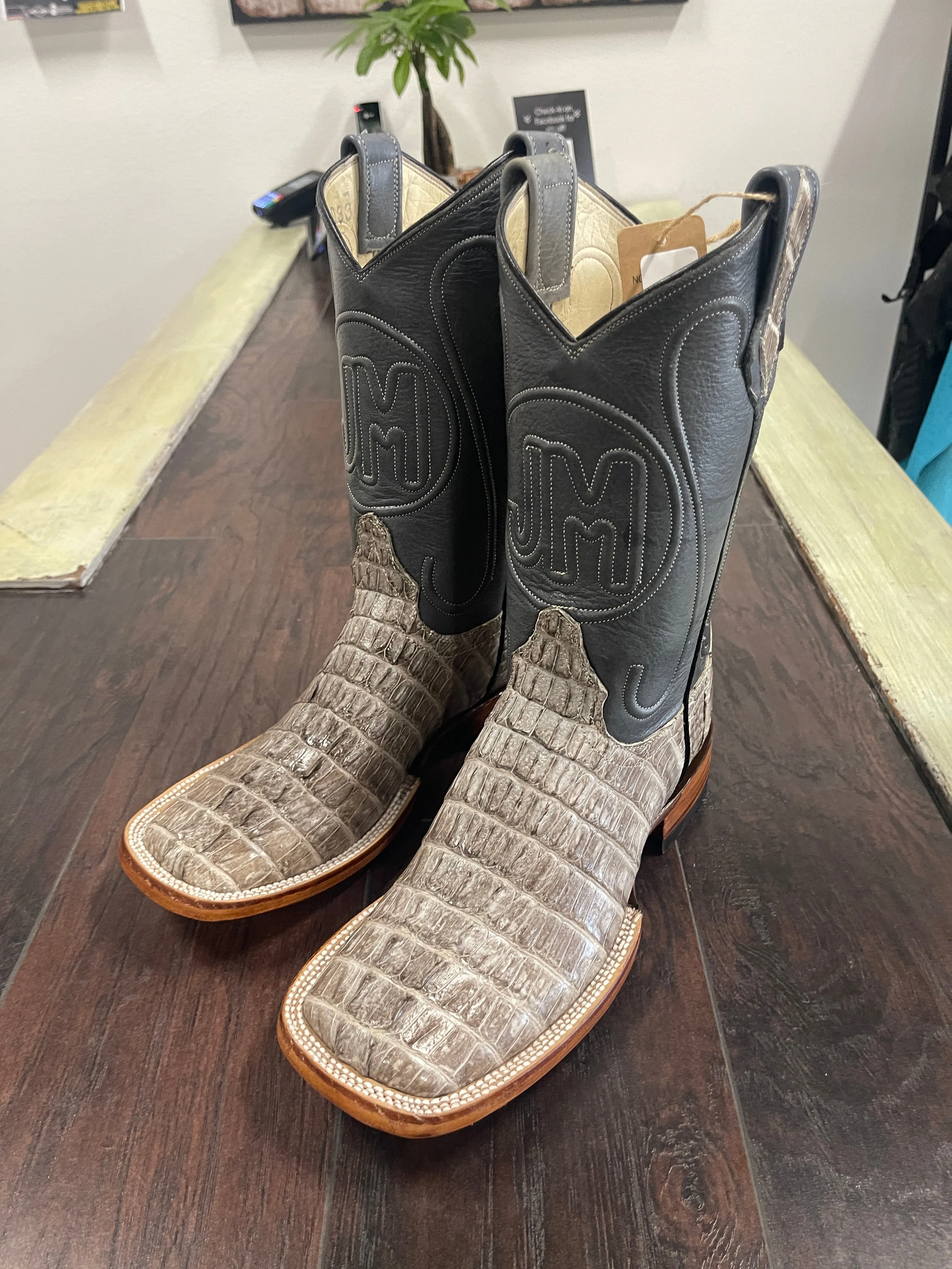 Caiman tail- Natural