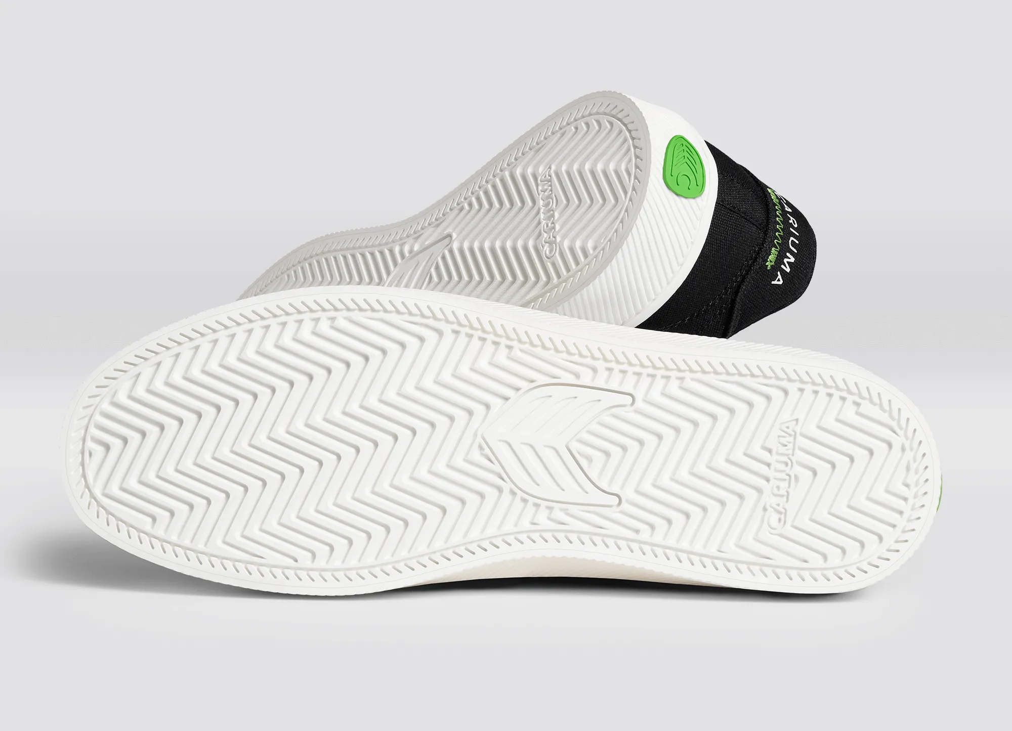 Cariuma Mens Naioca Shoes