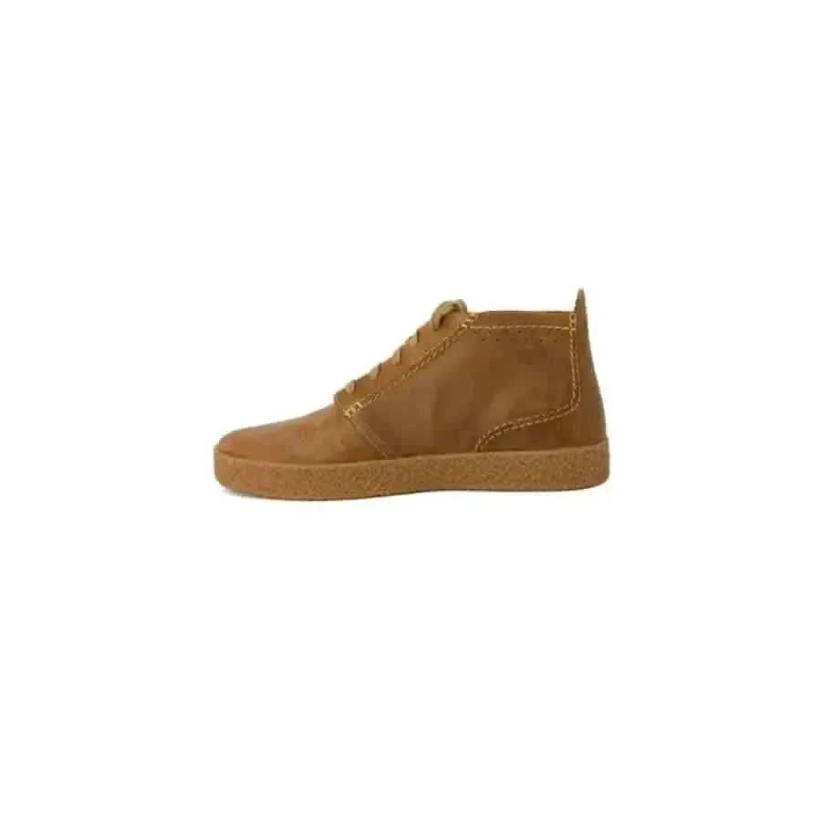 Clarks Men's Beige Leather Boots with Laces