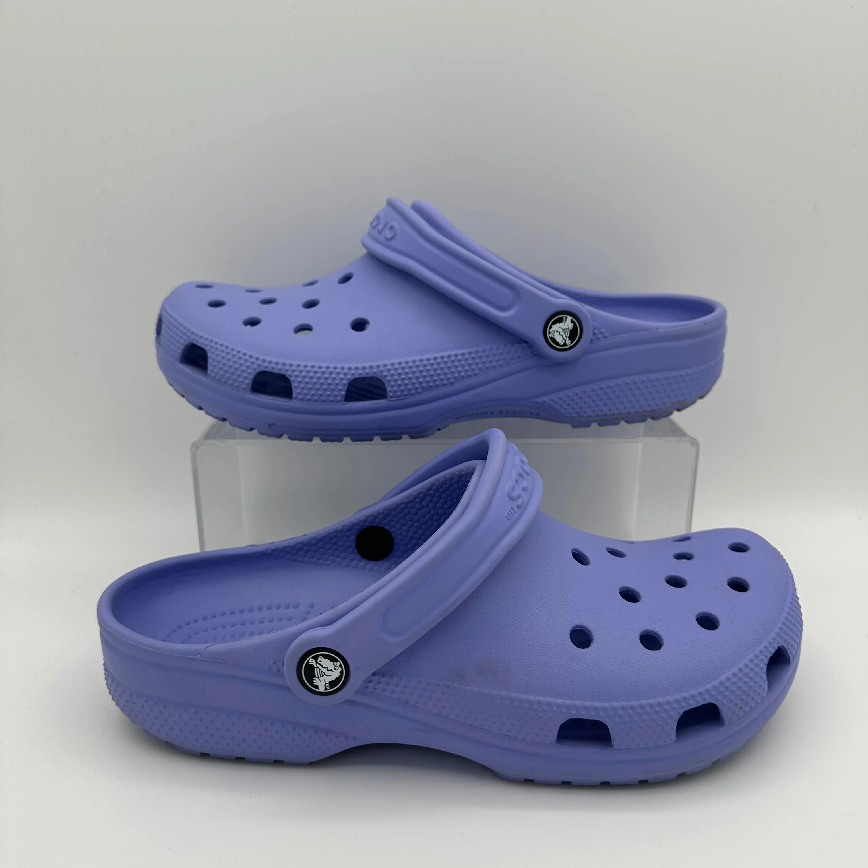 Crocs Clogs Purple *pre-owned* (SIZE 7Y)