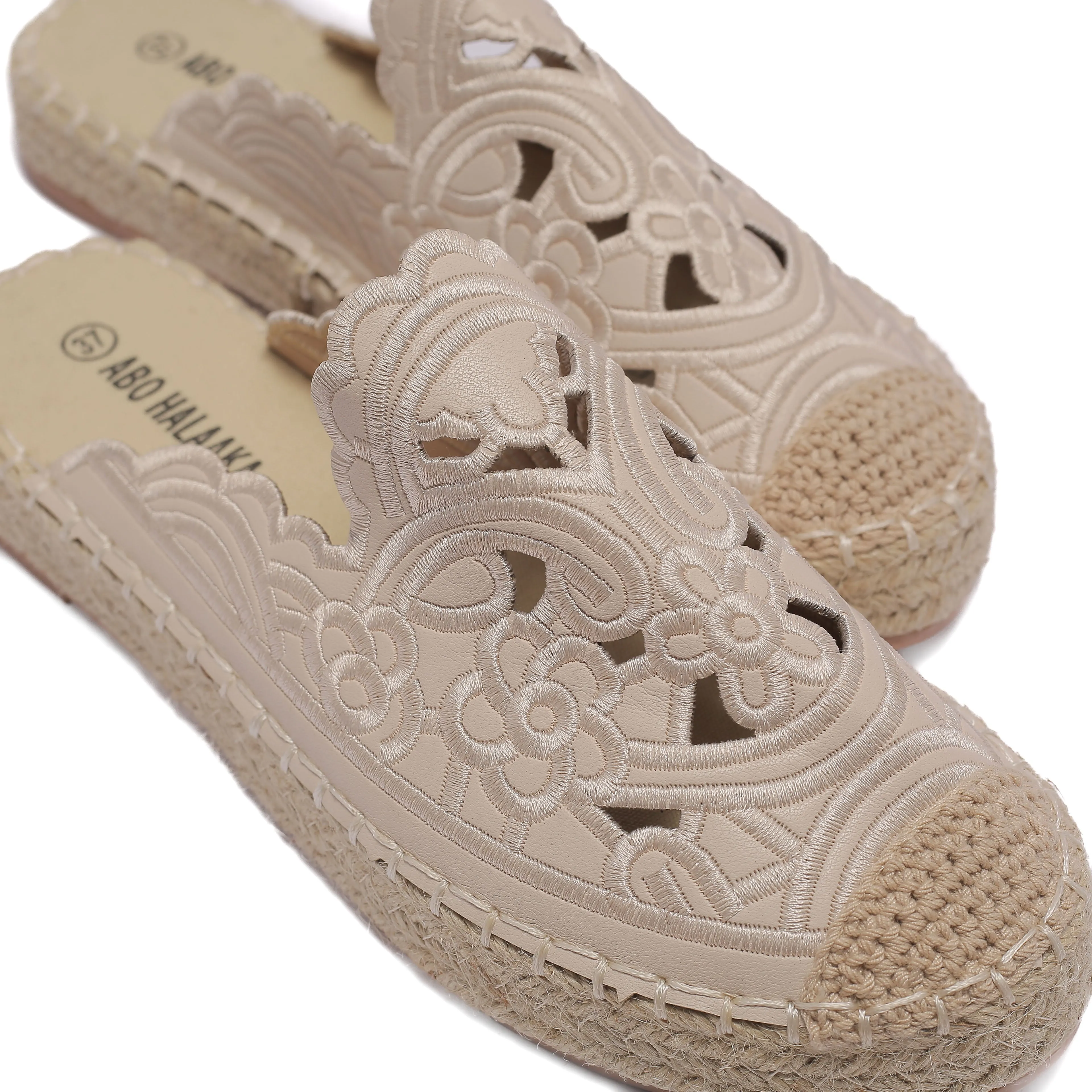 Everyday LeatherClogs in Beige