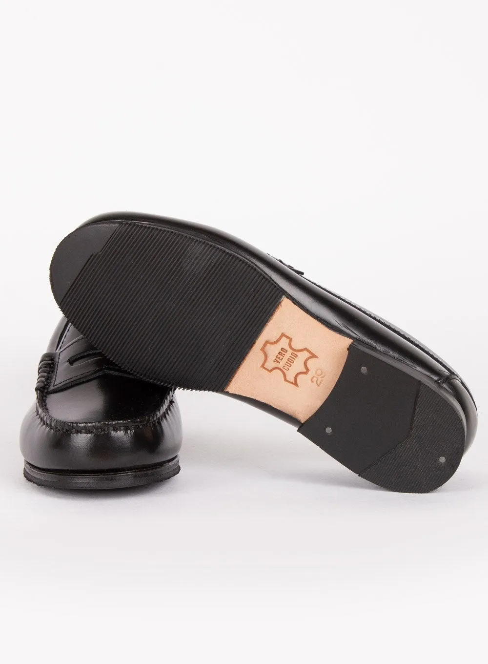 Hampton Classics Penny Loafer in Black