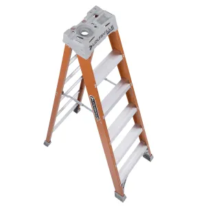 Louisville 6' Fiberglass Step Ladder