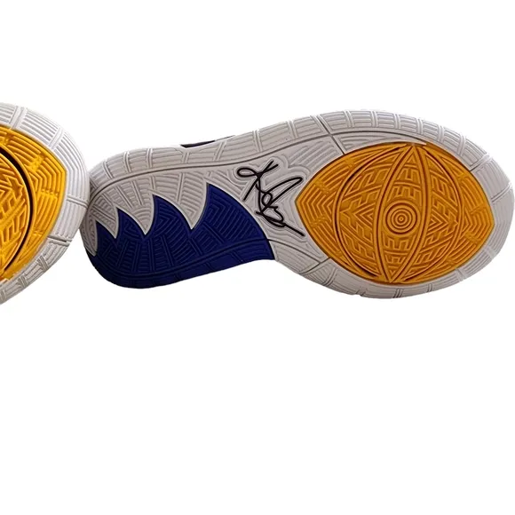 New in Box - Nike‎ Kyrie 6 (GS) - Size 4 Youth - Basketball Sneakers