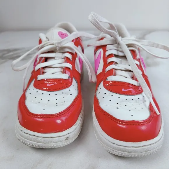 Nike Girls Air Force 1 LV8 Sneakers Basketball Shoes, Pink Red White, Sz 1Y