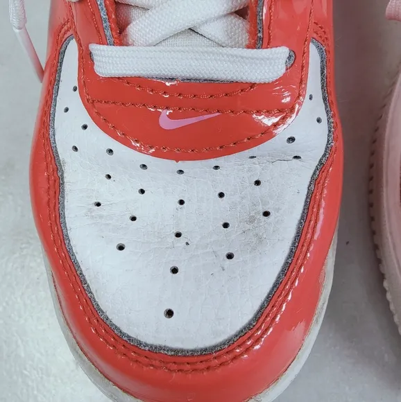 Nike Girls Air Force 1 LV8 Sneakers Basketball Shoes, Pink Red White, Sz 1Y
