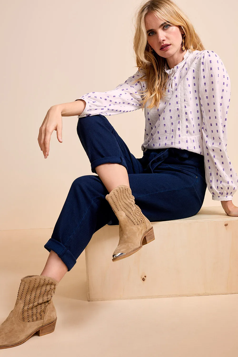ORPALE - Boots ficelle en cuir velours perforé