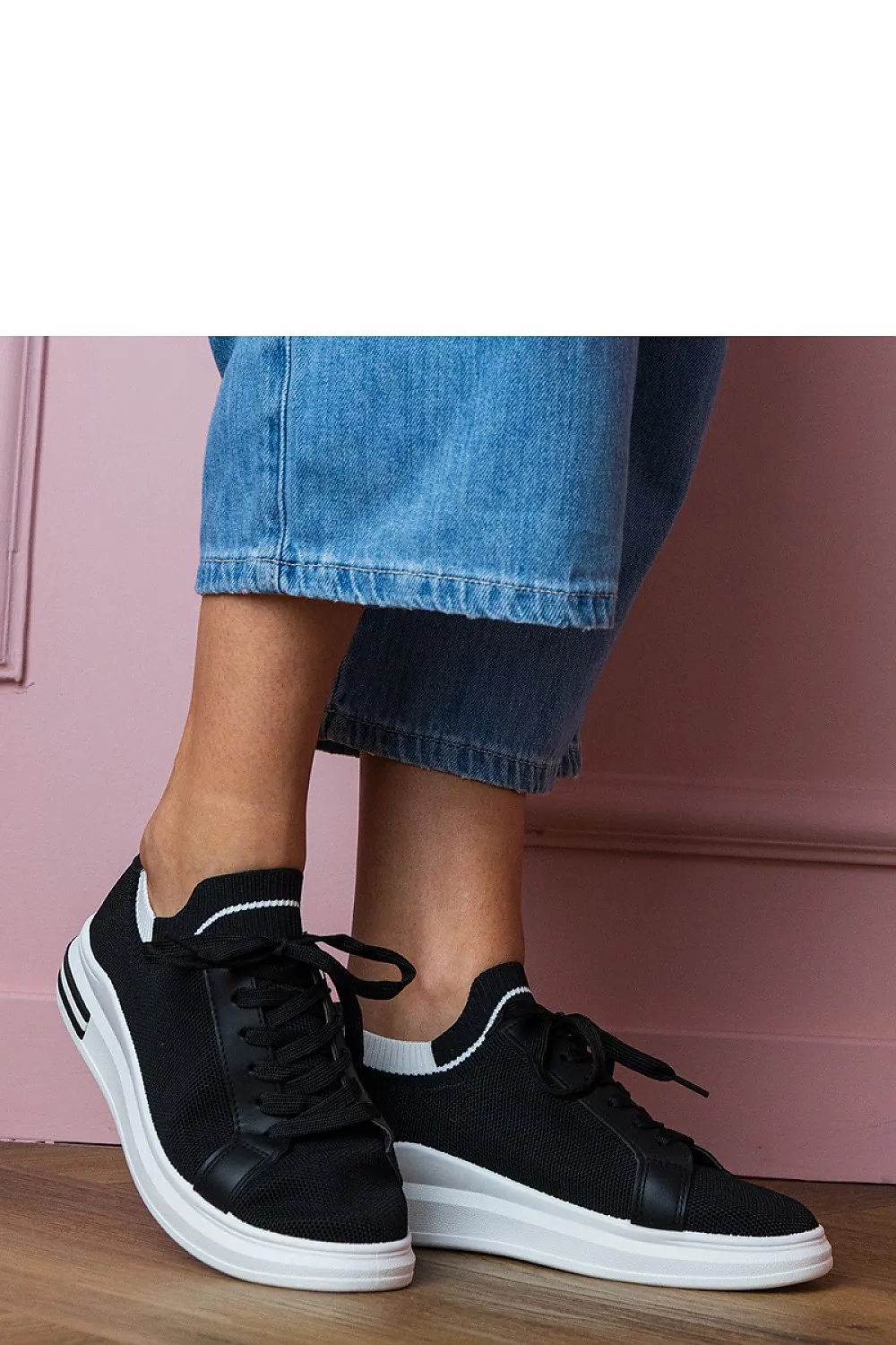 Selinda women's black platform sneakers