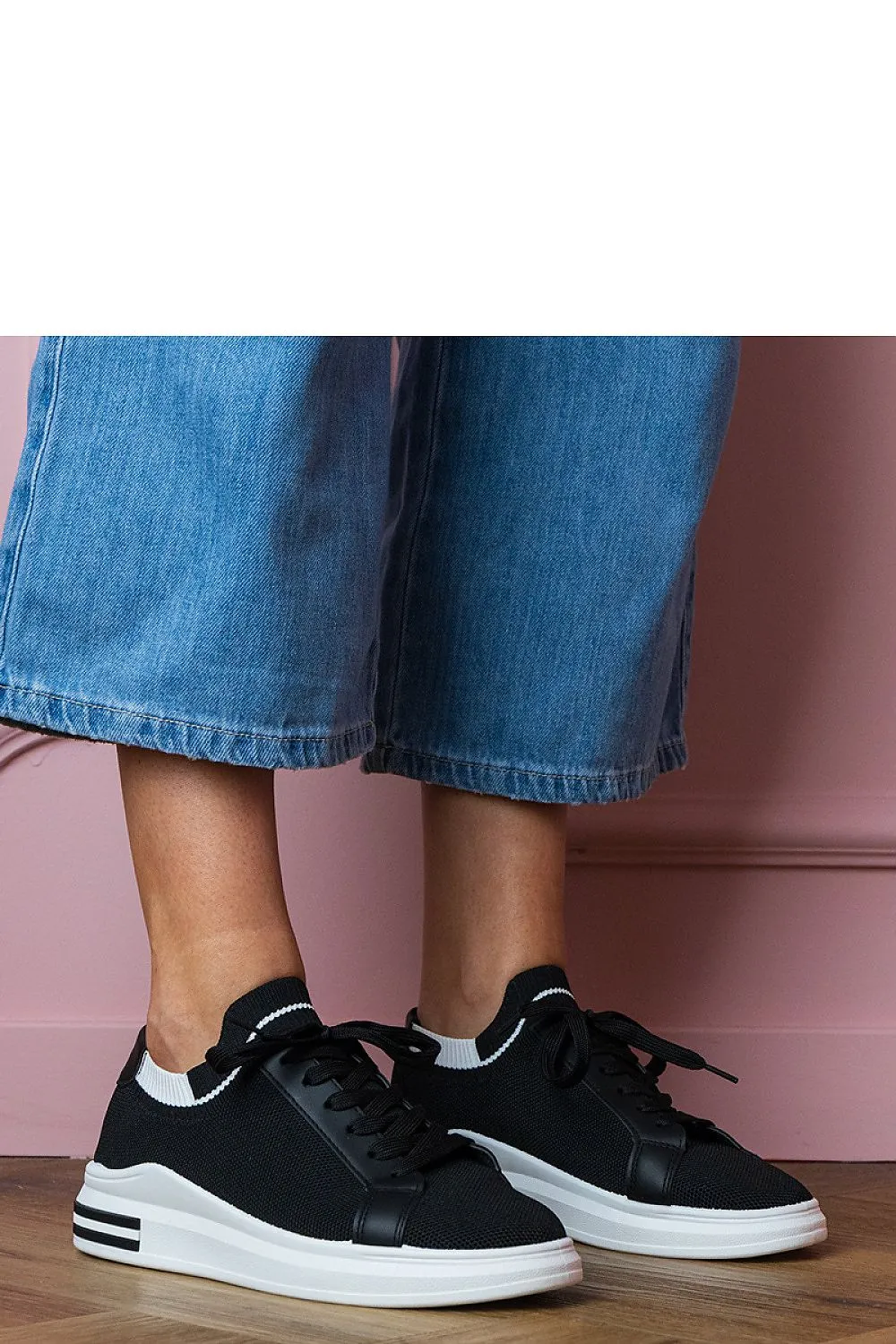 Selinda women's black platform sneakers