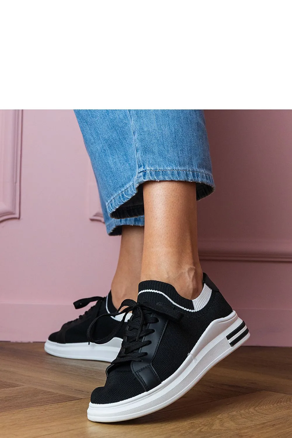 Selinda women's black platform sneakers
