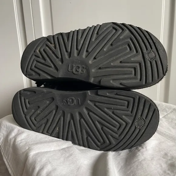 UGG Boots kids Bailey bow II Black Sz4
