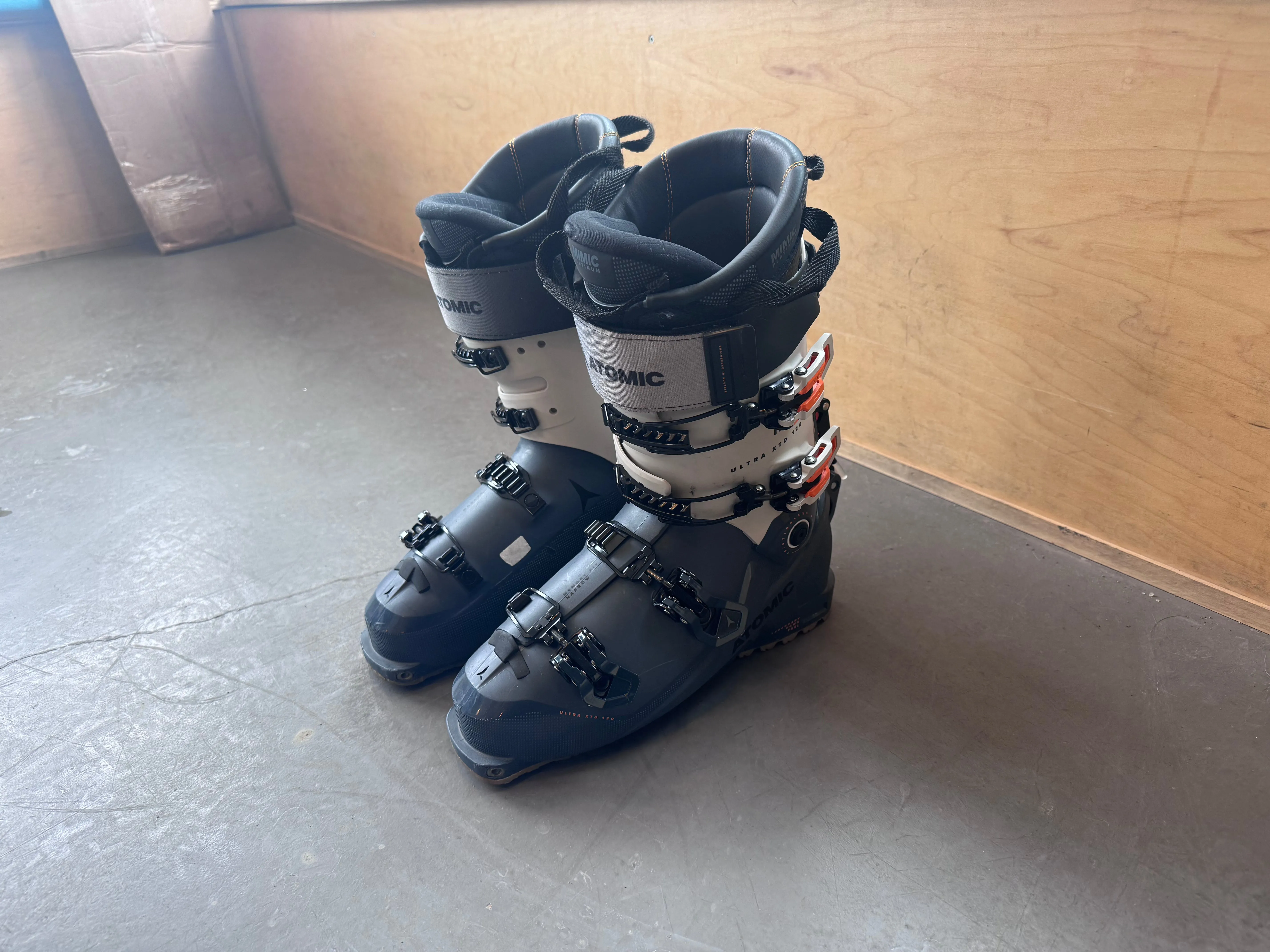 Used/Ex-Demo Skis and boots